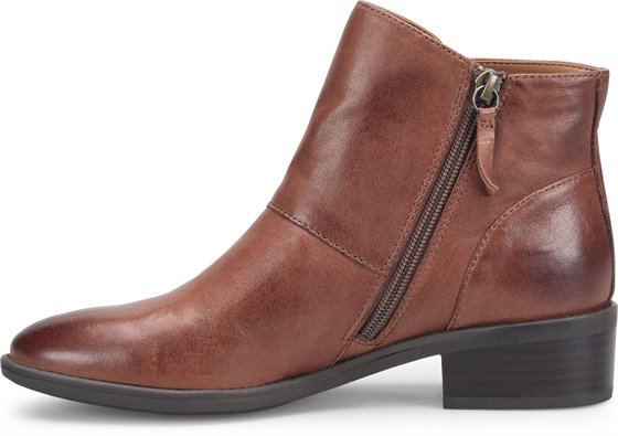 Comfortiva Women's Cardee Caffe Size 6 Leather Ankle Boots