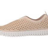 ILSE JACOBSEN HORNBAEK Women's Tulip 139 Flat | Slip-On | Low-Top Shoes