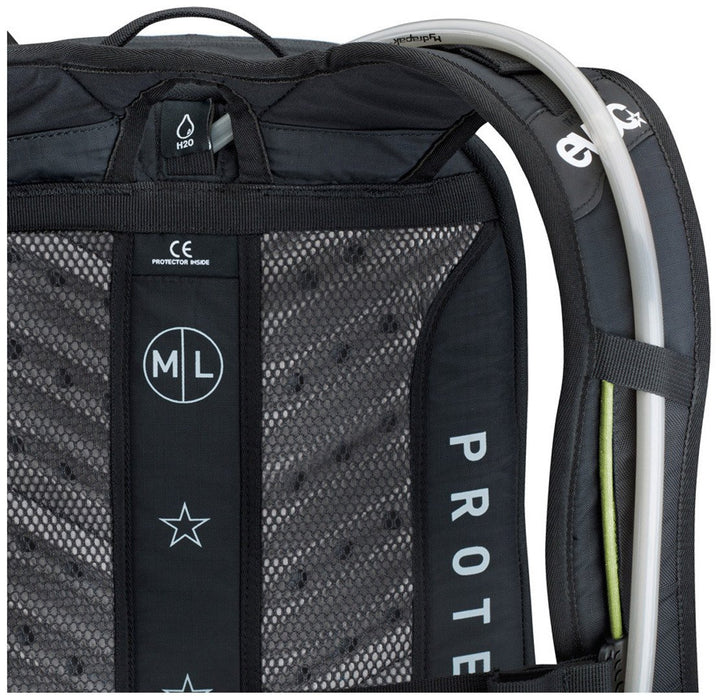 Evoc FR Trail Blackline Black Protector M/L 20L Backpack with Rain Cover