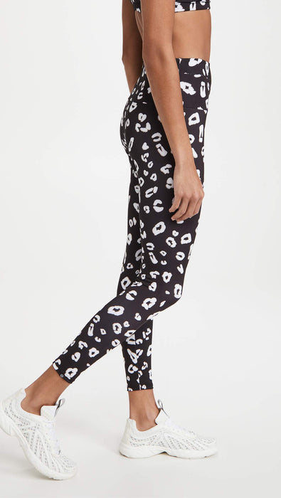Onzie High Rise Black And White Leopard X-Large Midi Leggings — Sports by  Sager