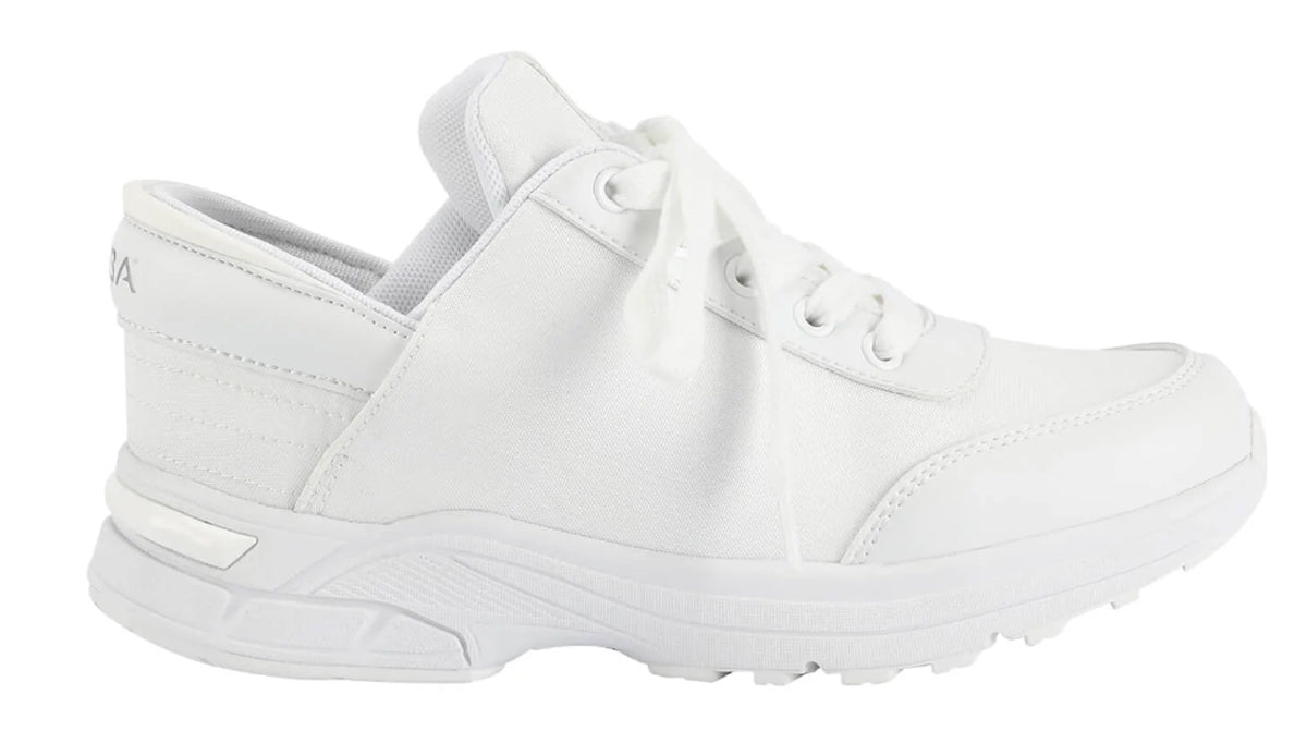 Zeba Women's Snow White Size 7 Hands Free Slip-On Walking Shoes