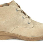 Comfortiva Women's Forli Cashmere Size 7.5 Suede Ankle Booties